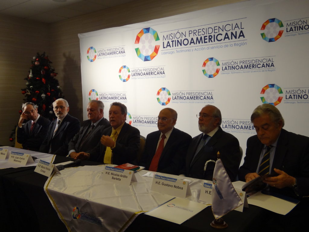 Ex Presidentes Latinoamericanos en Atlanta anunciando la creaciÃ³n de la MisiÃ³n Presidencial Latinoamericana. 